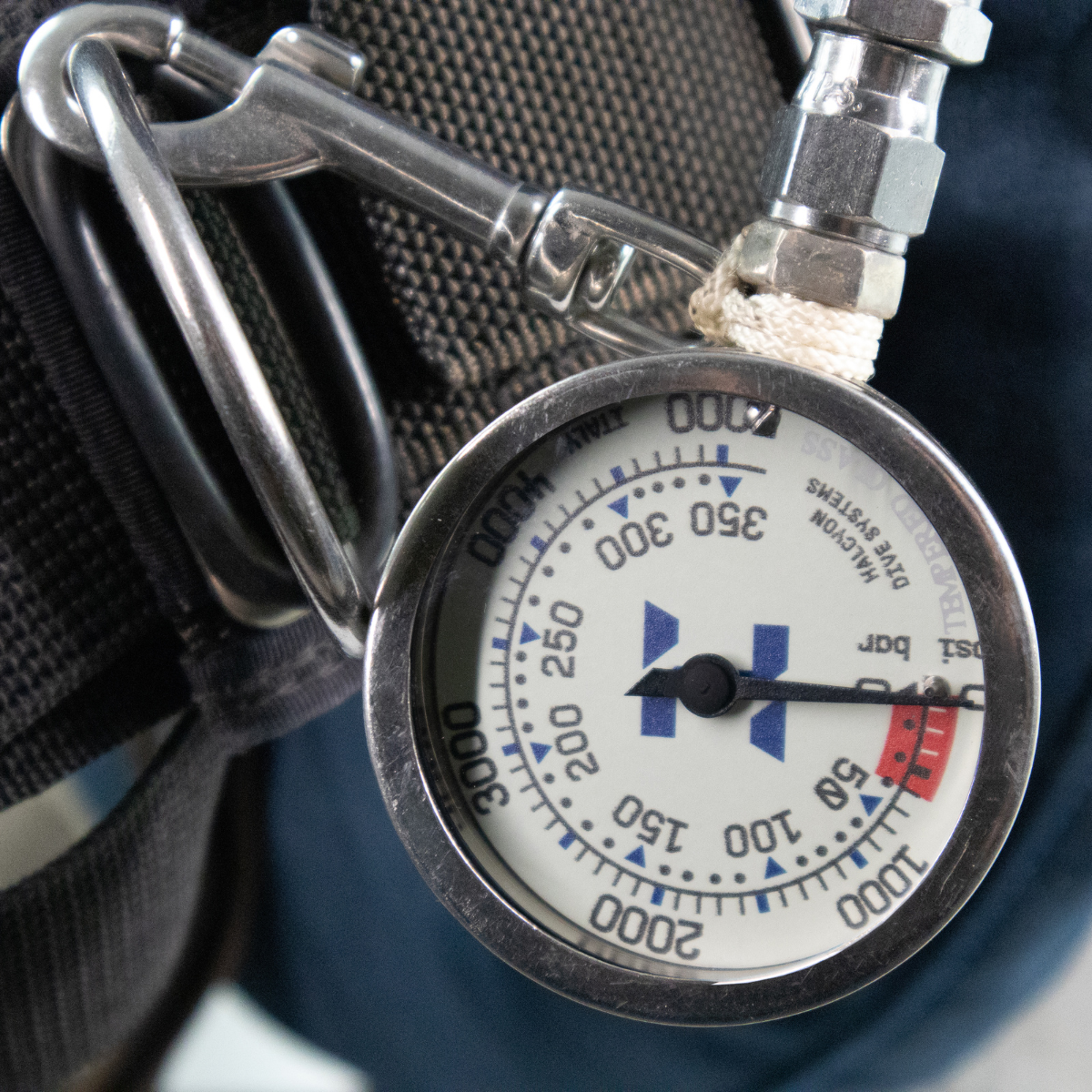 Halcyon Master Submersible pressure gauge (Dual face PSI/BAR) 63mm